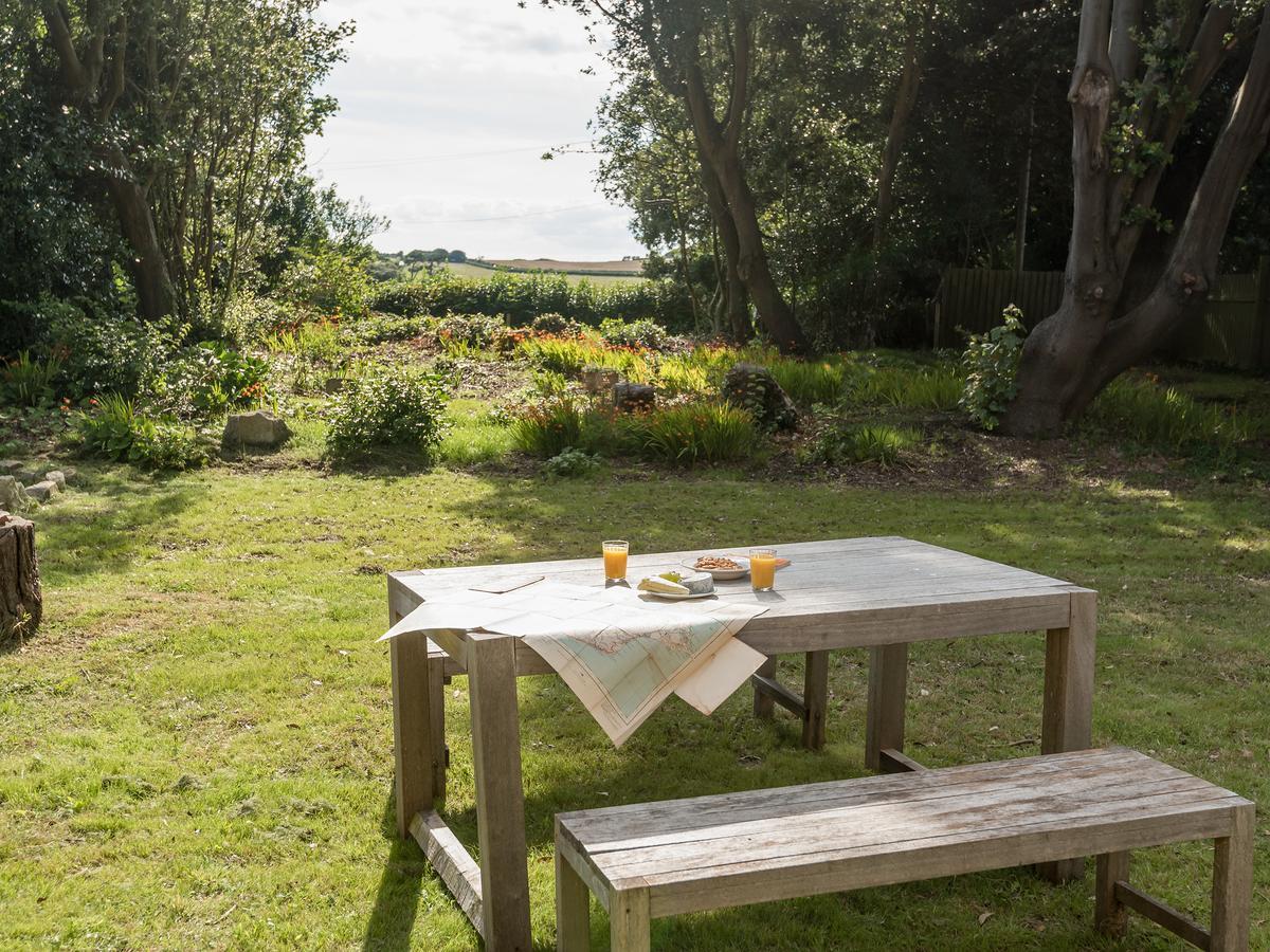 ホテルThe Old Kitchen'S Totland エクステリア 写真